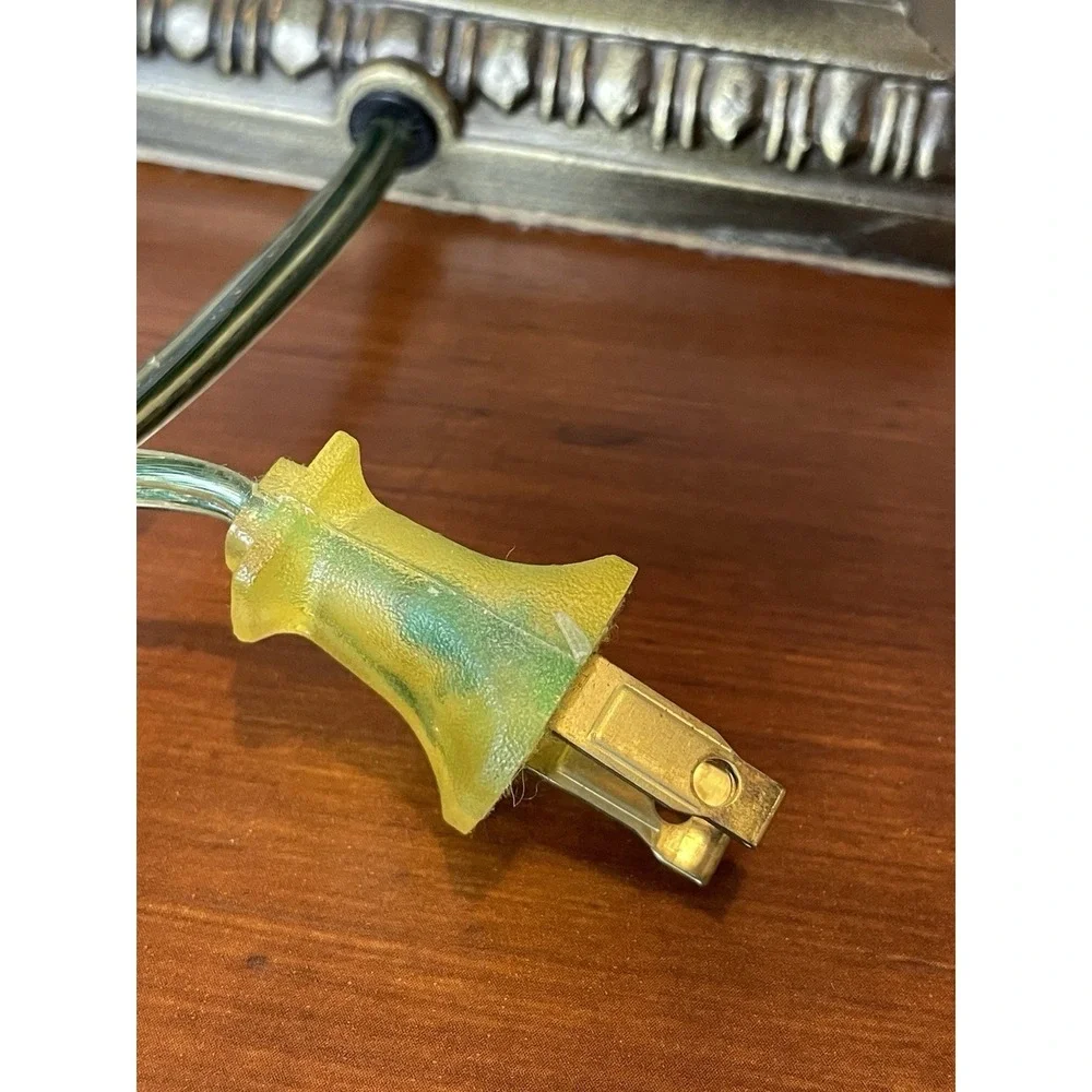 Vintage Tiffany-style Table Lamp Resin Shade